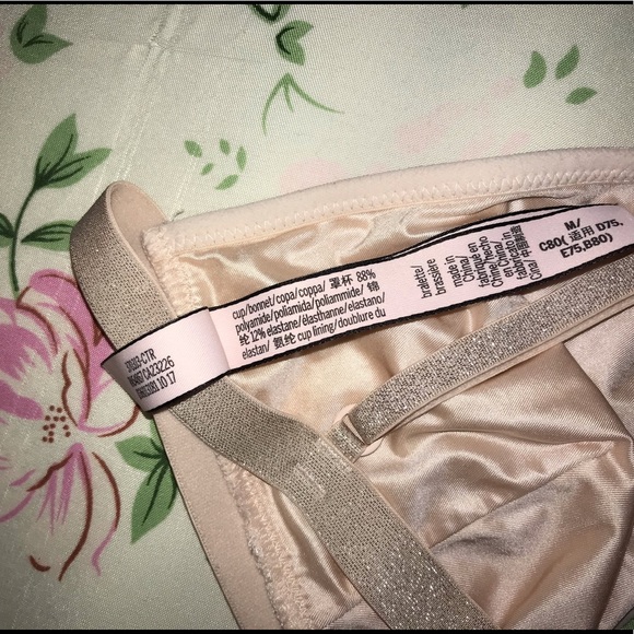 Victoria’s Secret Bralette - Picture 2 of 2